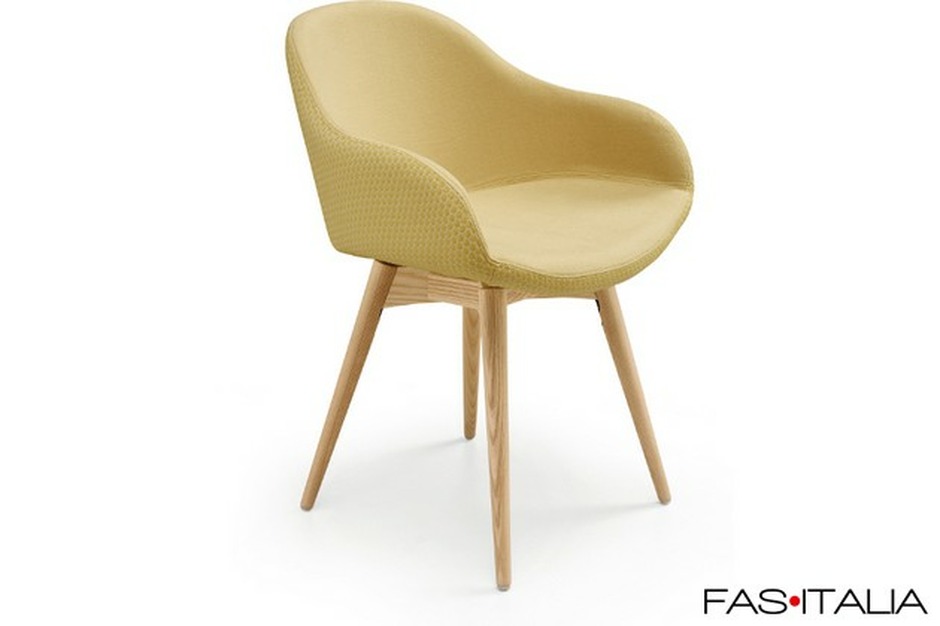 Poltroncina rivestita con base in legno