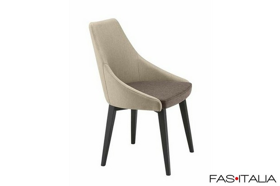 Poltroncina da camera in legno e tessuto