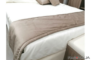 Runner fondo letto in velluto cm. 44x240 Runner fondo letto in velluto cm. 44x240